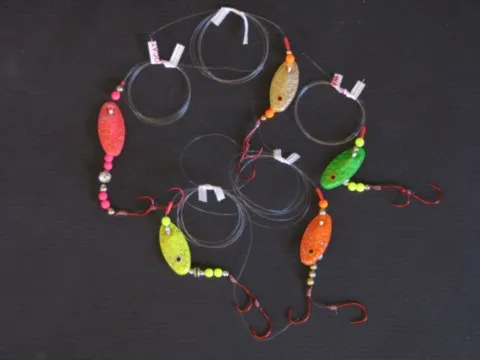 Metal flake Kokanee lures qith in-line whip action-5 colors