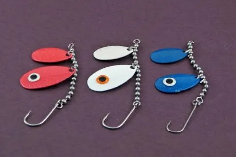 Tandem meta; flake blades and a Siwash hook.